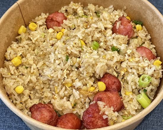 Taiwanese Sausage Egg Fried Rice 台式香腸蛋炒飯